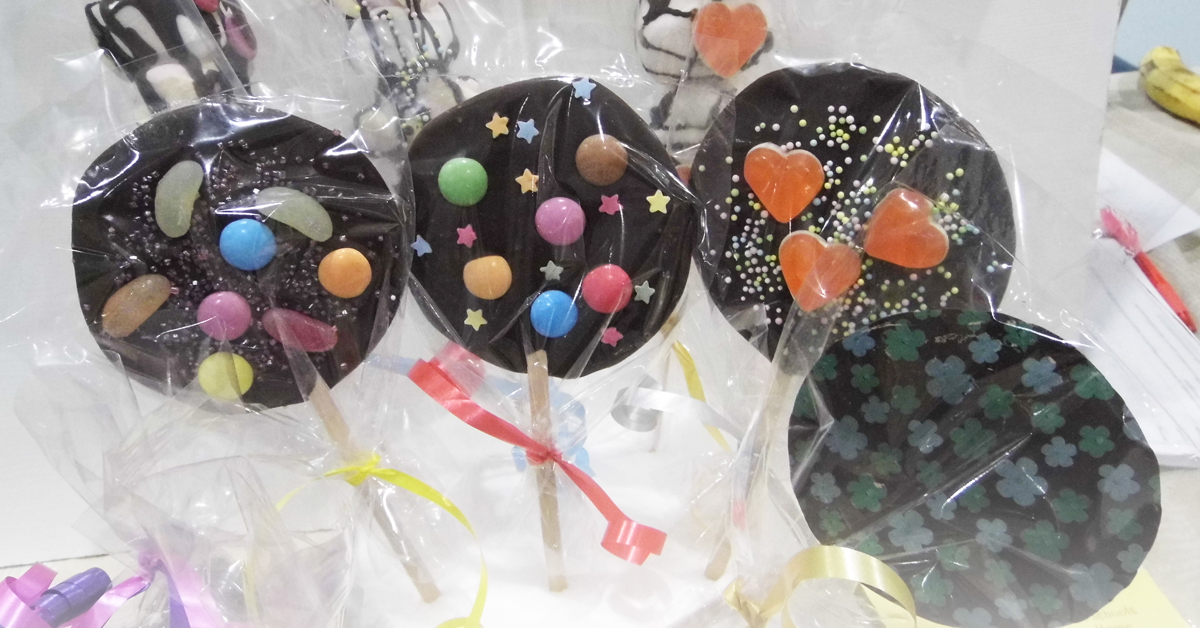 Chocolate Lollipop Making – events image